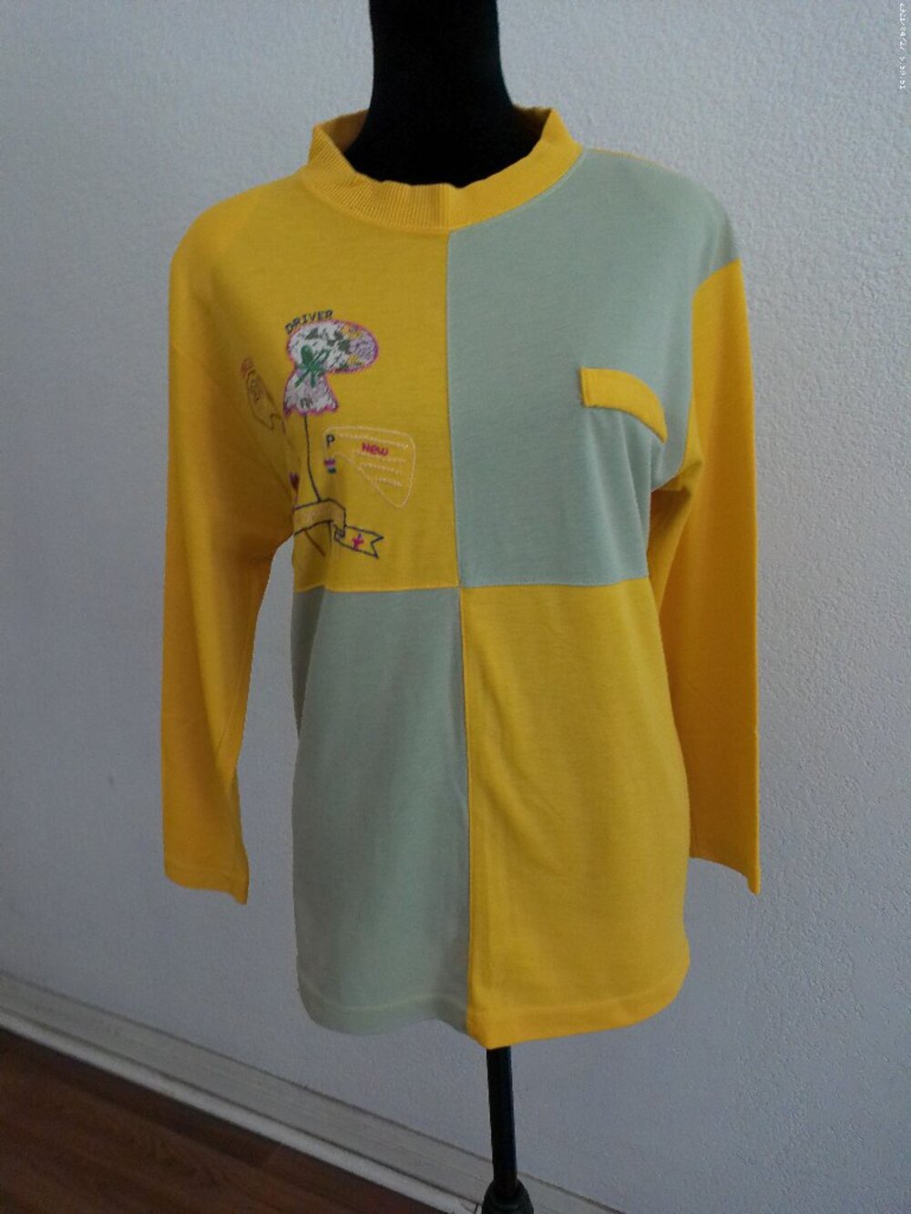 Ghin Hung, Yellow and light green long sleeve blouse, with embroidery design